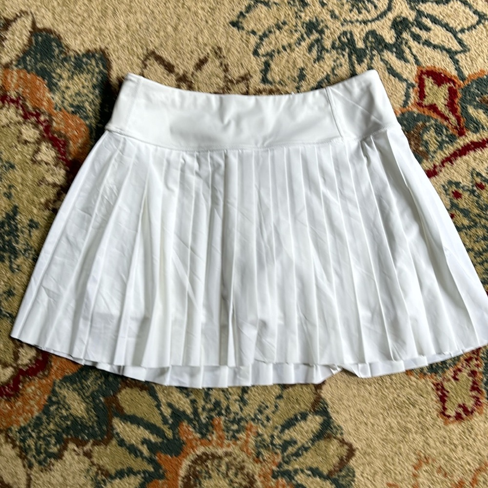 NWOT Athleta skirt with biker shorts